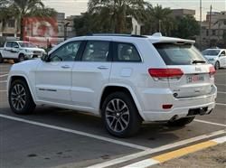 جیپ گراند شیرۆکی